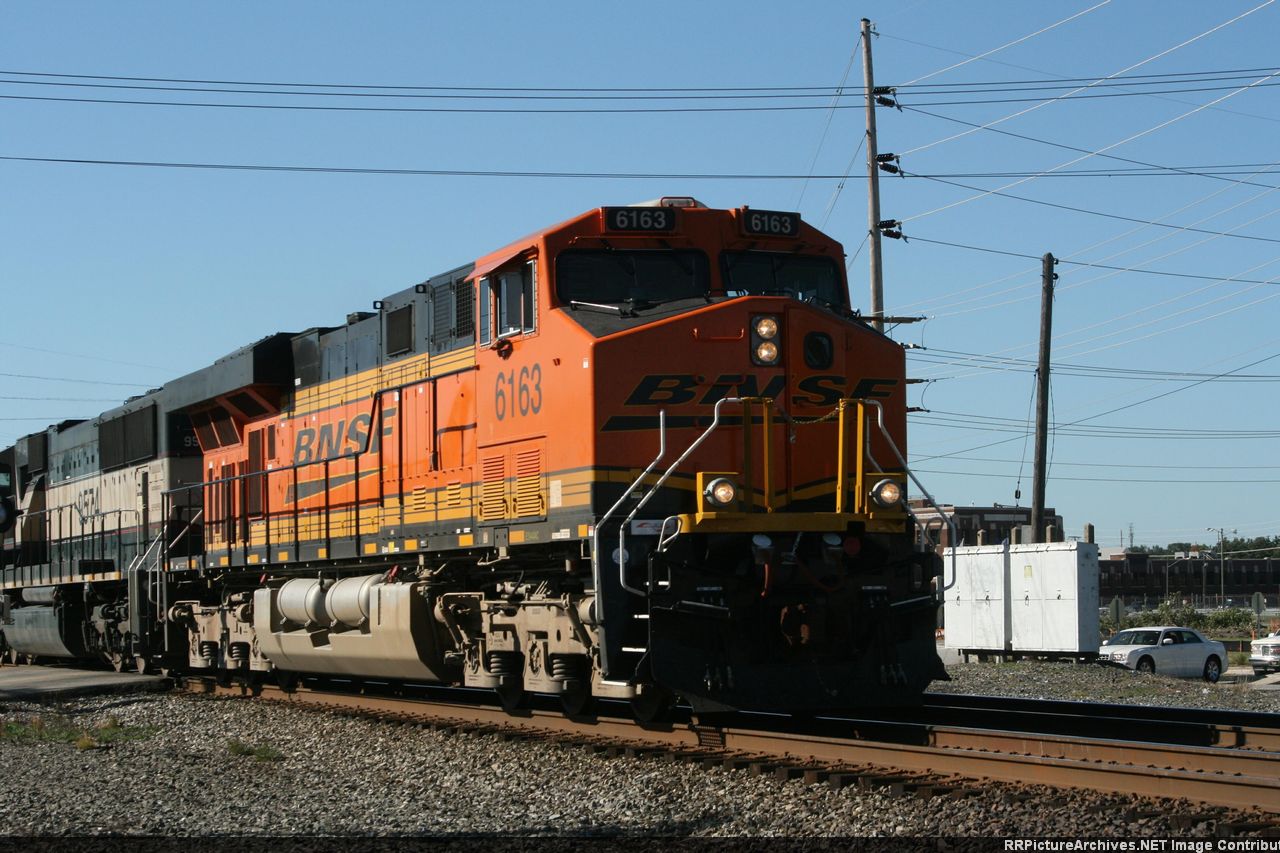 BNSF 6163